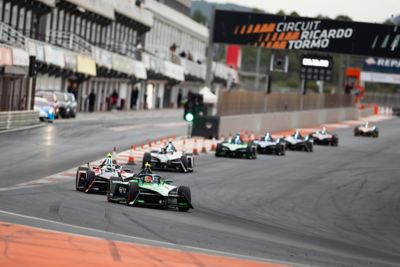 04 FRIJNS Robin (nld), Envision Racing, Jaguar I-Type 6, action during the 2023 Valencia Pre-Season Testing prior the 2023-24 ABB FIA Formula E World Championship, on the Circuit de la Comunitat Valenciana Ricardo Tormo from October 24 to 27, 2023 in Valencia, Spain - Photo Javier Jimenez / DPPI