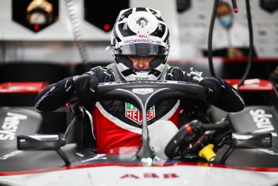 LOTTERER André (ger), TAG Heuer Porsche Formula E Team, Porsche 99X Electric, portrait during the Valencia pre-season test for the 2020-21 ABB FIA Formula E World Championship, on the Ricardo Tormo Circuit, from November 28 to December 1, 2020 in Valencia, Spain - Photo Xavi Bonilla / DPPI